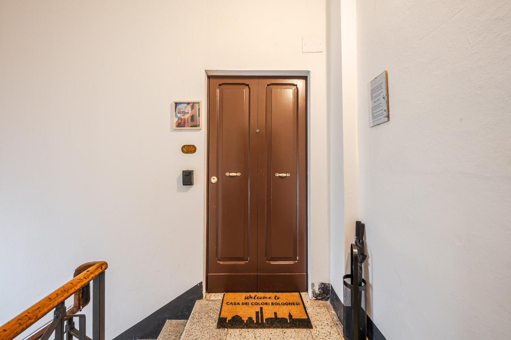 Sui Tetti Di Bologna Centro, Casa Dei Colori Apartment Bagian luar foto